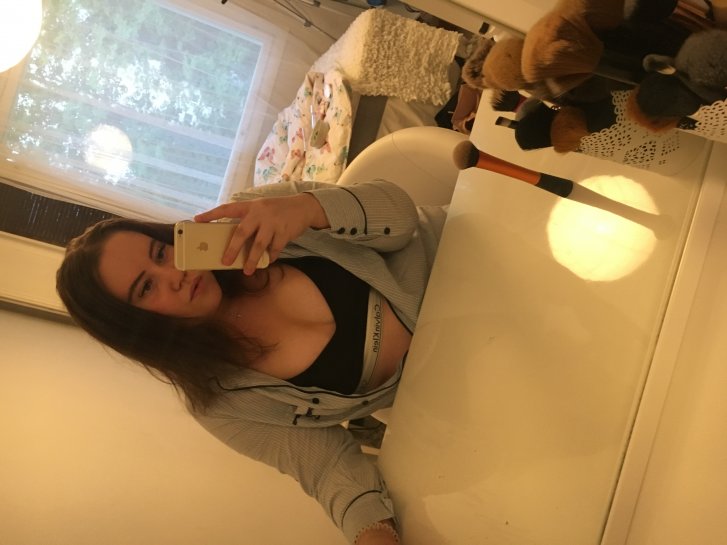 tatuoinnit saattajat vaalea sisään Helsinki tatuoinnit saattajat vaalea sisään Helsinki