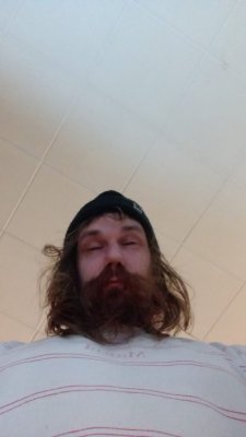 Tässä ootan viintä