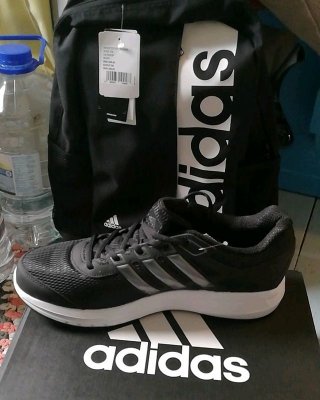 Kävin ostamassa vähän adidasta
#adidas#runningshoes#kamppi#stadium