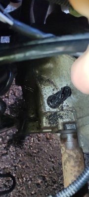 5h jälkeen ford focus nopeusanturi näytti tältä, ei irronu kokonaisena.