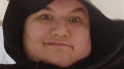 Olen ruma hirviö ja tyhmä :sob: :sob: