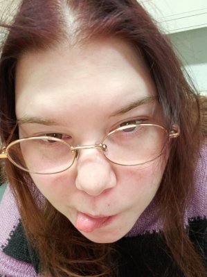 Koulussa on tylsää, voiko joku tulla hakemaan mut pois täältä