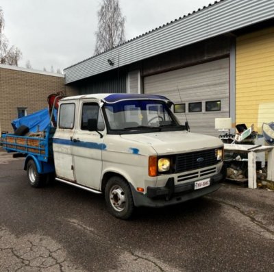 Mä tiedän mistä nousee tämä miehen itsetunto Jo lapsena se alkoi, kukaties Ei liity siihen ulkonäkö, viisaus ei kunto - vain että musta kasvoi transitmies