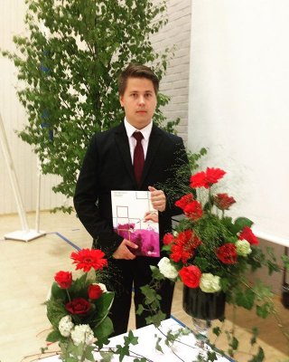 Nyt oisin sit valmis metsäkoneenkuljettaja #me #finnishboy #graduation #metsäkoneenkuljettaja