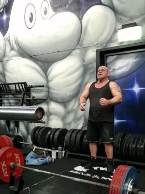 19.2.2026. tuli otettua tämä 275 kg maastaveto ei vyötä eikä mitään muutakaan todella raaka veto !!