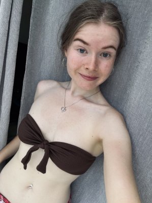 all natural, kun ilman ripsienpidennyksiäkin pitkästä aikaa