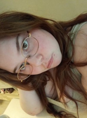 Tylsää tulkaa juttelemaan mulle chattiin