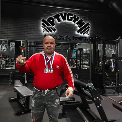 tuli käytyä 6.9.2025. 3 lajin kisassa turussa suomenmestaruus kisoissa. sieltä tuli uusi suomenennätys kuin uusi maailmanennätys yhteis tulos 710 kg master4 sarjaan.