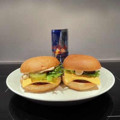 En satuta eläimiä hampurilaisteni tähden.