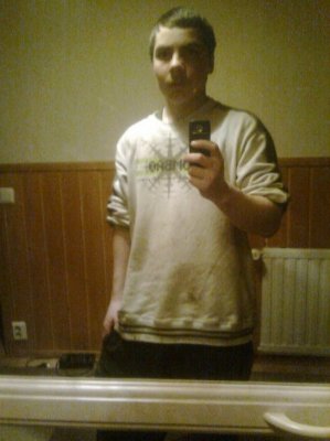 olen tässä oikeasti. Olen itse asiassa vain Ronithegamer ja Zonevd fani
