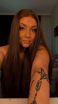 Moe! Käy seuraa mua tiktokissa : jennasirkia, ollaan lähellä 5000 seuraajaa, viel muutama puuttuu 🥹 Sit voi lähtee tavoittelee kymppitonnia! 