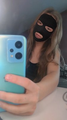 Jäädäkkö vai lähteä? :D