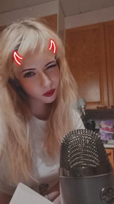 Tuleeks jollekkin muulle täst kuvasta mieleen irc-galleria?🤭 ...Joo jonne ei muista, vai oliko se veetit?😎 