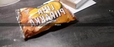 Joku juttelee tääl tai snäpis (on tylsää)