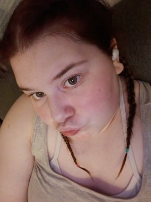 Kaveri teki letit ja mä kuuntelen musiikkii, mites muiden yö? 