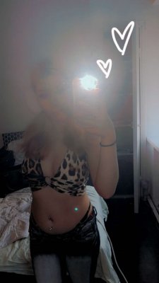 <3