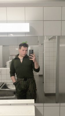 Pääsispä inttii takas😂