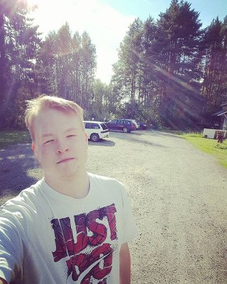#me #finnishboy #bissetläikkyy #like4like #instaphoto #instacool #nike #tykkäilkää #seuratkaa