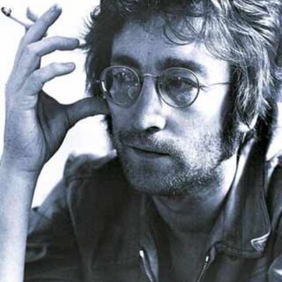 8/12/1980 yksi suurimmista vietiin meiltä liian aikaisin #johnlennon #beatles #imagine #dakotabuilding